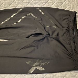2XU compression pants